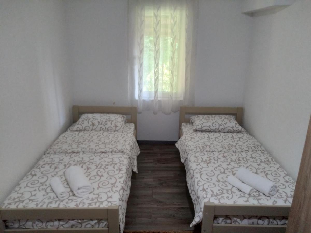 Guest House Erdan Plav Exterior foto